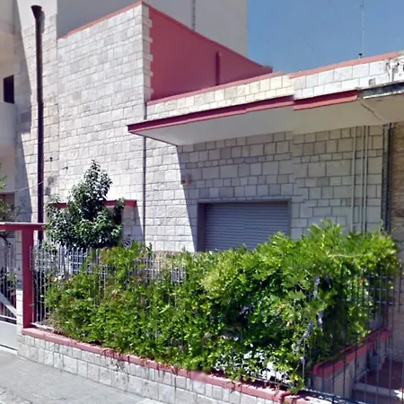 לינה וארוחת בוקר Briciole Di Gusto
